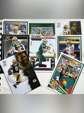 Topps & Panini Green Bay Packers Football Cards - set of 17